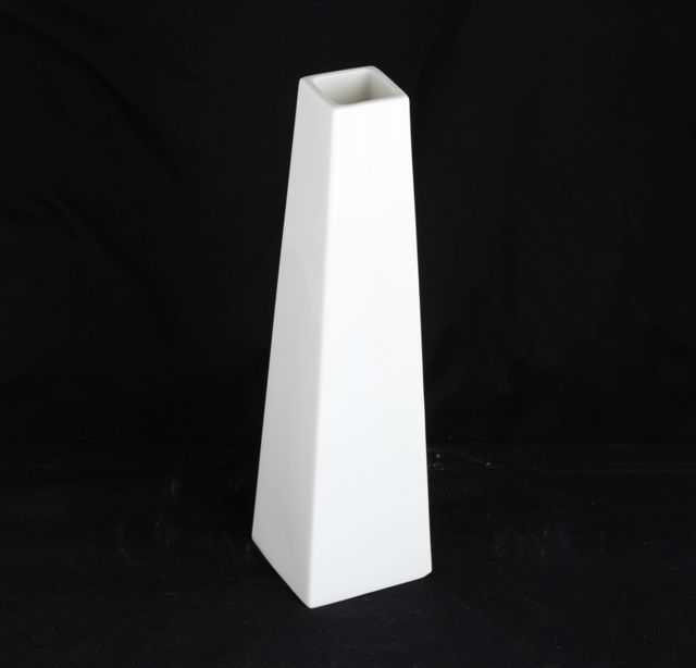 Vase hvit firkantet 24,5cm Parti